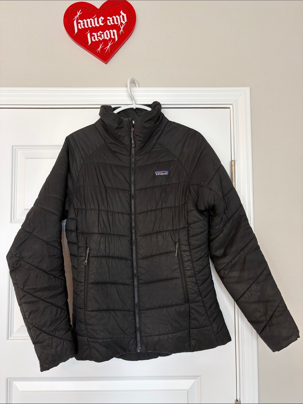 Women’s Patagonia puffer jacket